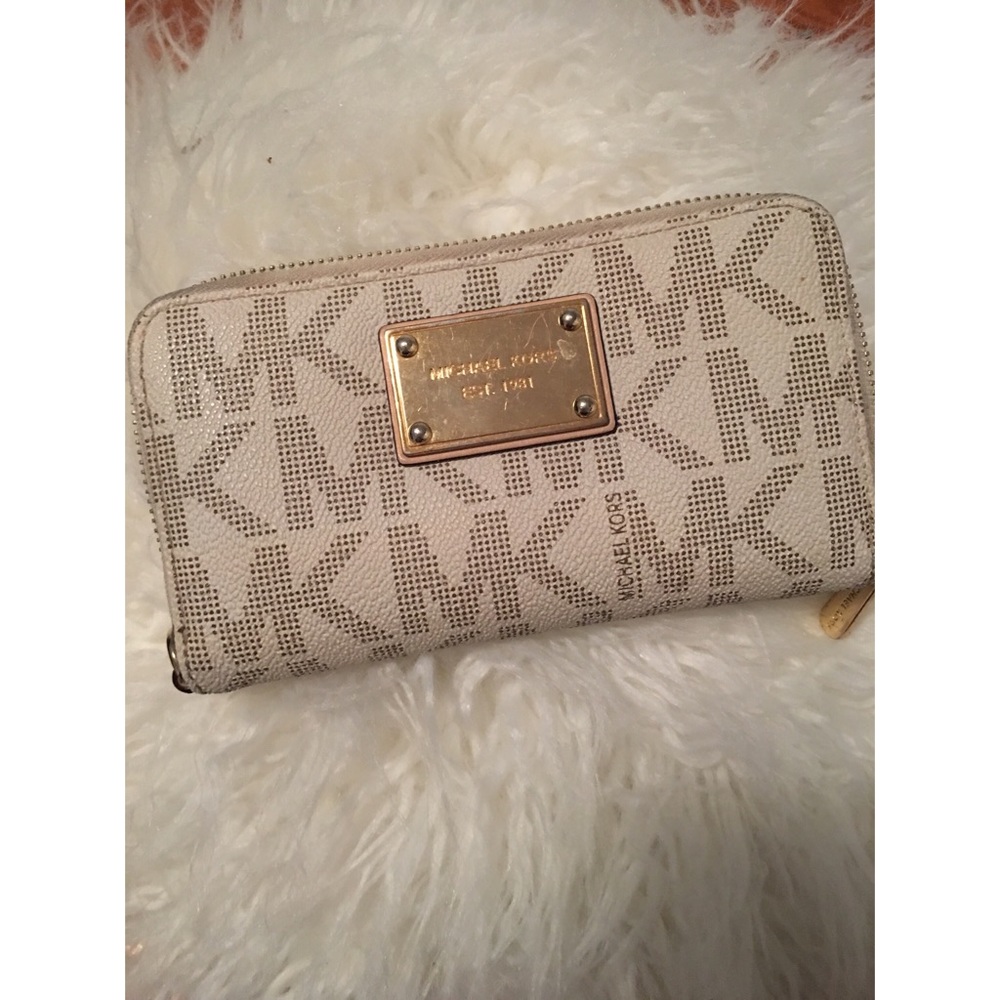 Michael Kors wallet